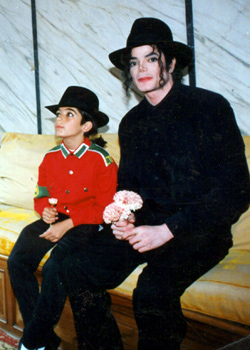 michael-jackson-y-omer-bhatti
