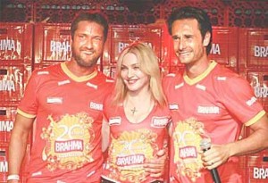 rostros. Gerard Butler, Madonna y Rodrigo Santoro compartieron protagonismo en el evento. 